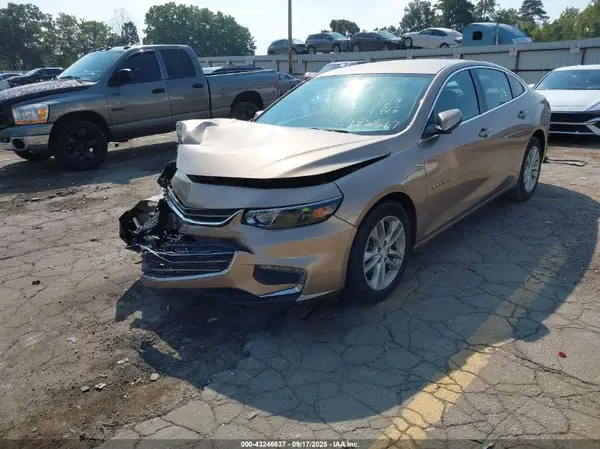 1G1ZD5ST0JF186517 2018 CHEVROLET MALIBU - Image 2