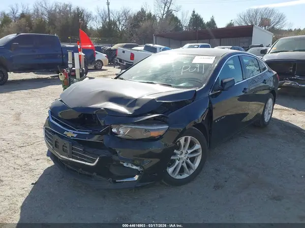 1G1ZD5ST0JF189739 2018 CHEVROLET MALIBU - Image 2