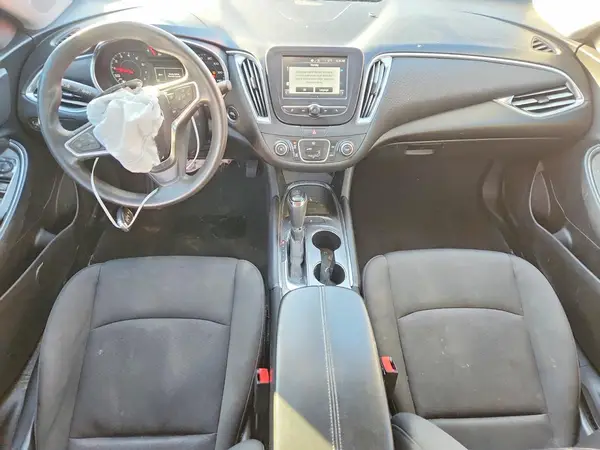 1G1ZD5ST0JF192575 2018 CHEVROLET MALIBU - Image 8