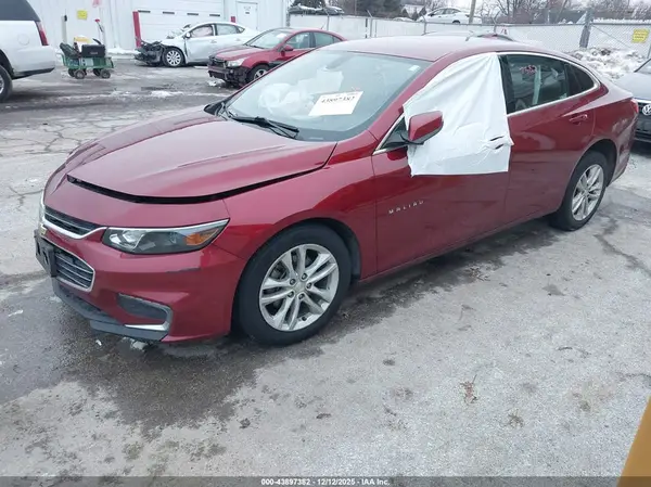 1G1ZD5ST0JF194990 2018 CHEVROLET MALIBU - Image 2