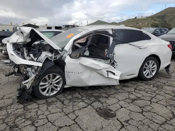1G1ZD5ST0JF197310 2018 CHEVROLET MALIBU - Image 1