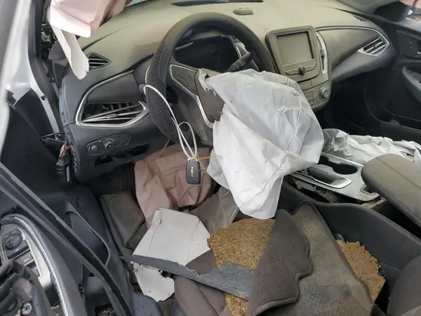 1G1ZD5ST0JF197310 2018 CHEVROLET MALIBU - Image 8