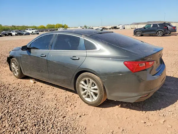 1G1ZD5ST0JF201467 2018 CHEVROLET MALIBU - Image 2