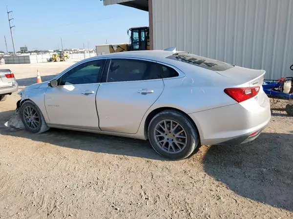 1G1ZD5ST0JF204739 2018 CHEVROLET MALIBU - Image 2