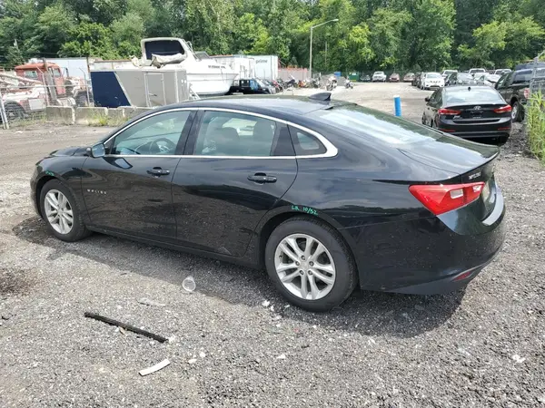1G1ZD5ST0JF205549 2018 CHEVROLET MALIBU - Image 2