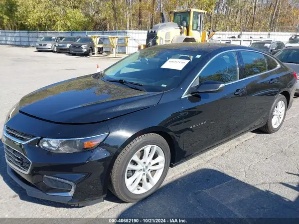 1G1ZD5ST0JF207009 2018 CHEVROLET MALIBU - Image 2