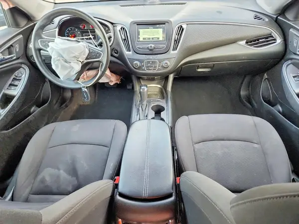1G1ZD5ST0JF210797 2018 CHEVROLET MALIBU - Image 8