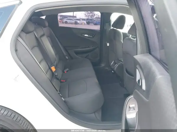 1G1ZD5ST0JF212534 2018 CHEVROLET MALIBU - Image 8