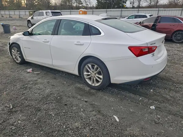 1G1ZD5ST0JF212887 2018 CHEVROLET MALIBU - Image 2