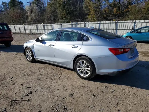 1G1ZD5ST0JF213070 2018 CHEVROLET MALIBU - Image 2