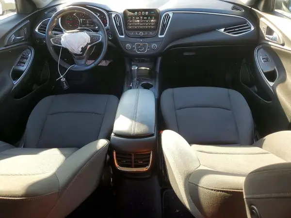 1G1ZD5ST0JF213070 2018 CHEVROLET MALIBU - Image 8