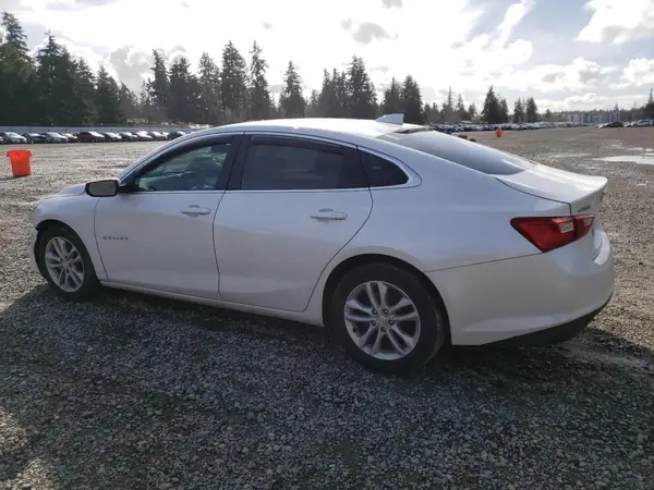 1G1ZD5ST0JF214977 2018 CHEVROLET MALIBU - Image 2