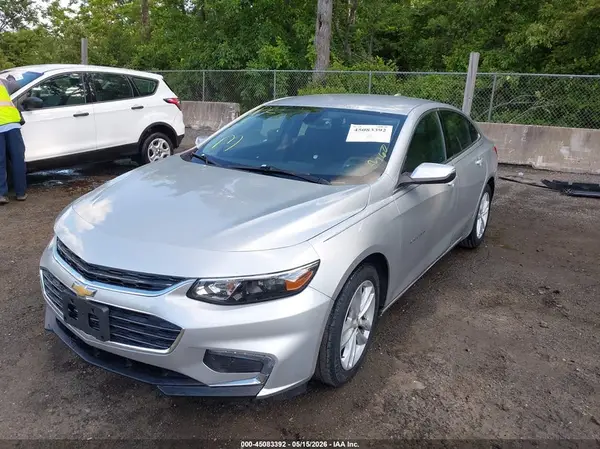 1G1ZD5ST0JF215904 2018 CHEVROLET MALIBU - Image 2