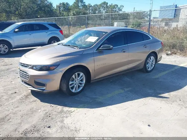 1G1ZD5ST0JF216213 2018 CHEVROLET MALIBU - Image 2