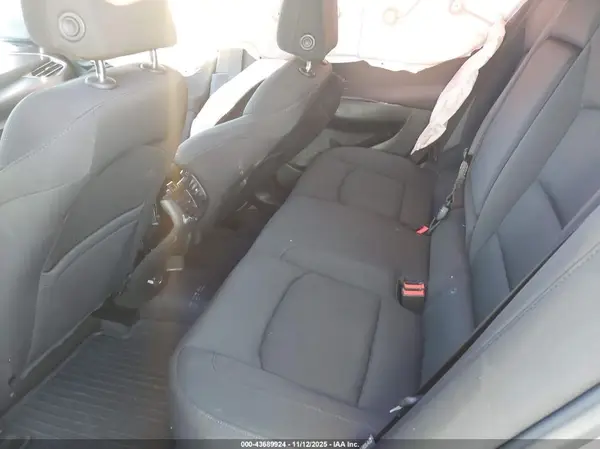 1G1ZD5ST0JF216213 2018 CHEVROLET MALIBU - Image 8