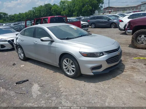 1G1ZD5ST0JF218186 2018 CHEVROLET MALIBU - Image 1