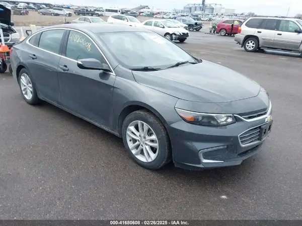 1G1ZD5ST0JF219533 2018 CHEVROLET MALIBU - Image 1