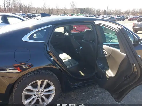 1G1ZD5ST0JF221296 2018 CHEVROLET MALIBU - Image 8