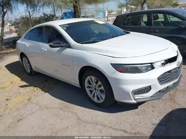 1G1ZD5ST0JF225557 2018 CHEVROLET MALIBU - Image 1
