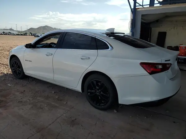 1G1ZD5ST0JF230354 2018 CHEVROLET MALIBU - Image 2