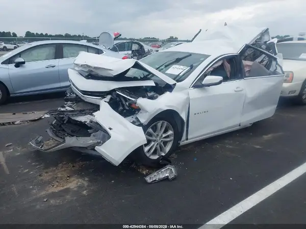 1G1ZD5ST0JF230838 2018 CHEVROLET MALIBU - Image 2