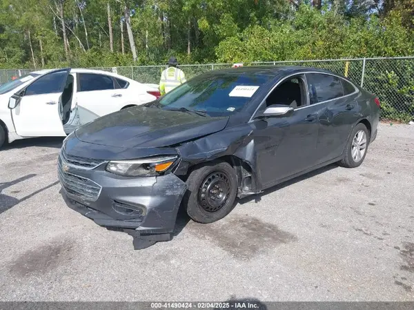 1G1ZD5ST0JF234985 2018 CHEVROLET MALIBU - Image 2