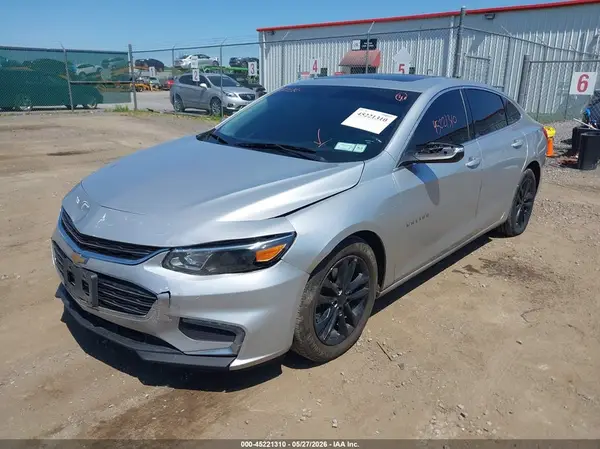 1G1ZD5ST0JF235649 2018 CHEVROLET MALIBU - Image 2