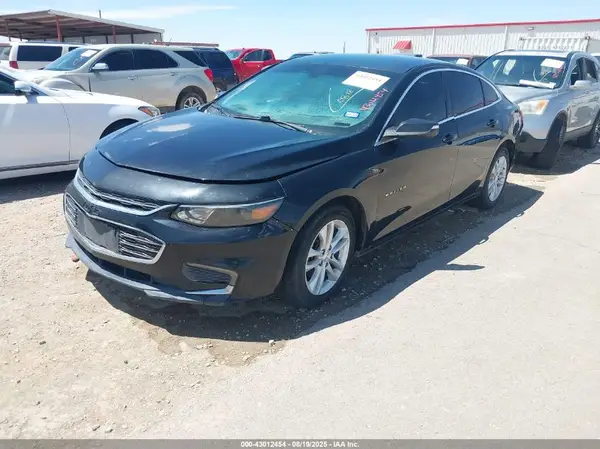 1G1ZD5ST0JF247395 2018 CHEVROLET MALIBU - Image 2