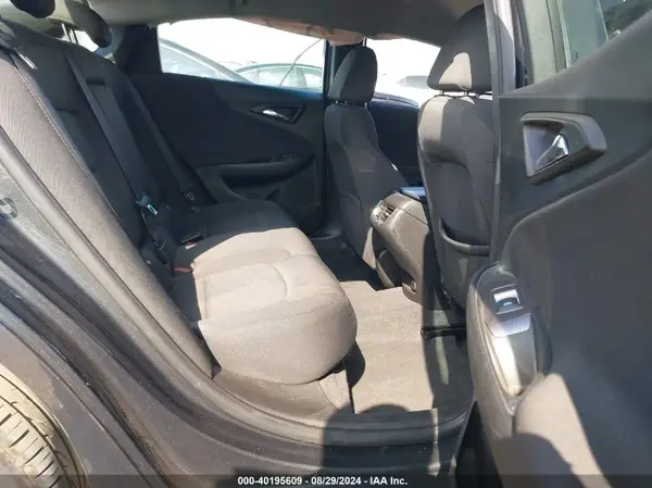 1G1ZD5ST0JF255805 2018 CHEVROLET MALIBU - Image 8