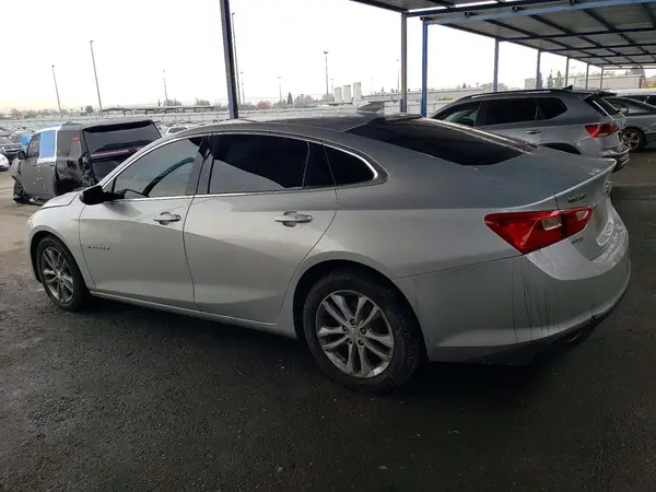 1G1ZD5ST0JF261345 2018 CHEVROLET MALIBU - Image 2