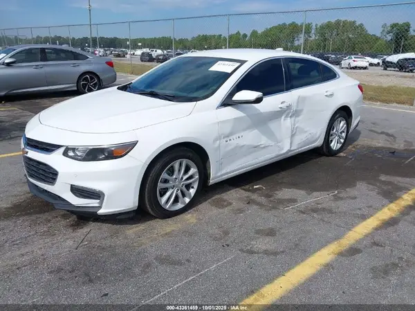 1G1ZD5ST0JF264360 2018 CHEVROLET MALIBU - Image 2