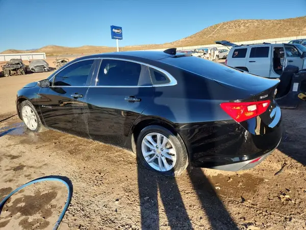 1G1ZD5ST0JF268019 2018 CHEVROLET MALIBU - Image 2