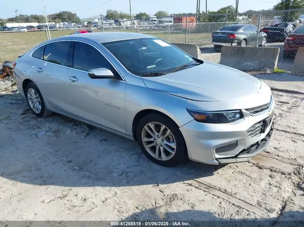 1G1ZD5ST0JF268215 2018 CHEVROLET MALIBU - Image 1