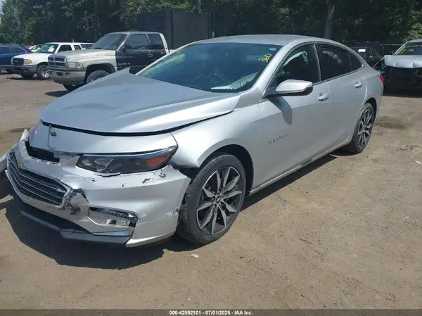 1G1ZD5ST0JF273415 2018 CHEVROLET MALIBU - Image 2
