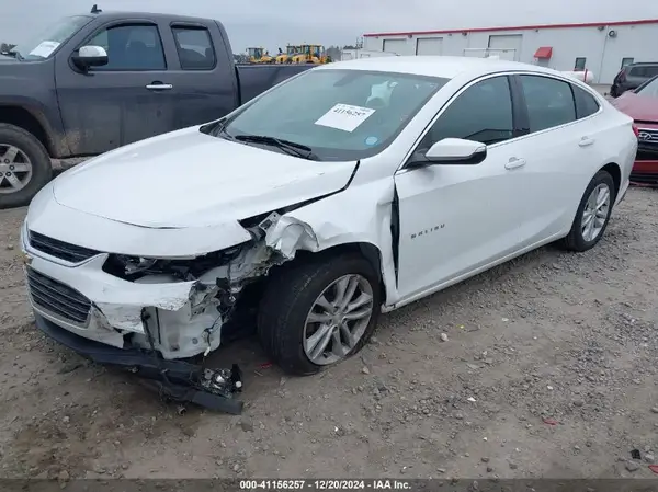 1G1ZD5ST0JF279697 2018 CHEVROLET MALIBU - Image 2