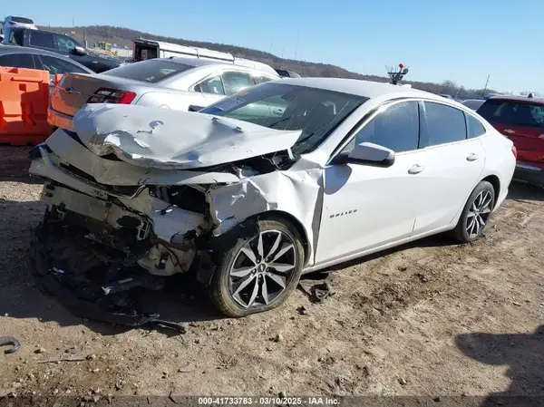 1G1ZD5ST0JF282650 2018 CHEVROLET MALIBU - Image 2