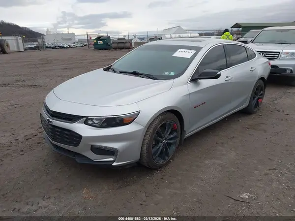 1G1ZD5ST0JF290375 2018 CHEVROLET MALIBU - Image 2