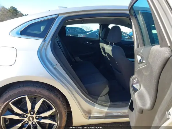 1G1ZD5ST0JF292207 2018 CHEVROLET MALIBU - Image 8