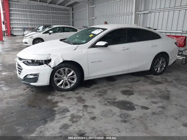1G1ZD5ST0KF105517 2019 CHEVROLET MALIBU - Image 2