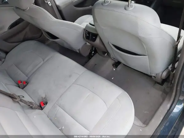 1G1ZD5ST0KF107266 2019 CHEVROLET MALIBU - Image 8