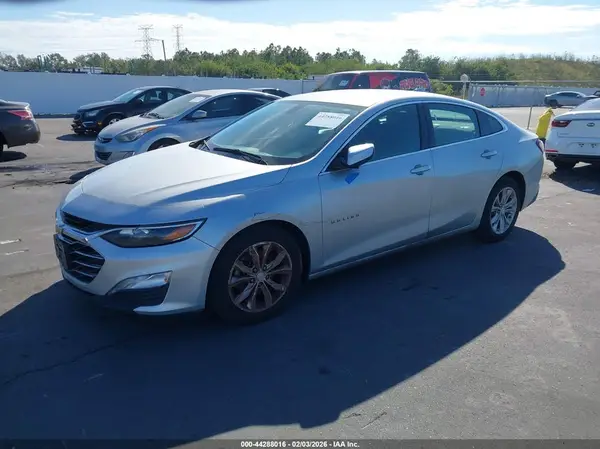 1G1ZD5ST0KF112371 2019 CHEVROLET MALIBU - Image 2