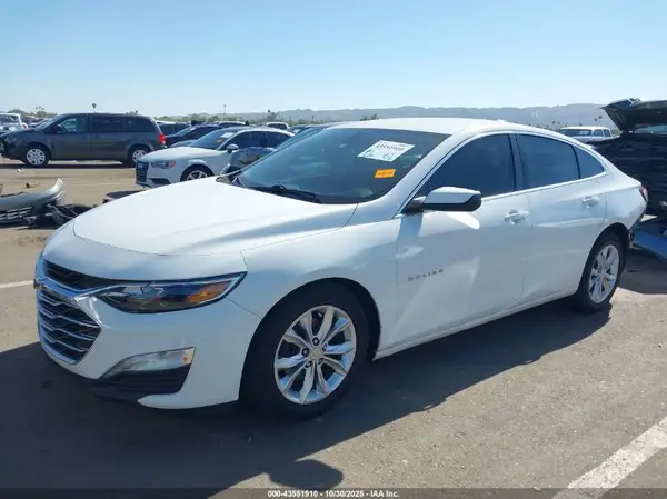 1G1ZD5ST0KF118302 2019 CHEVROLET MALIBU - Image 2