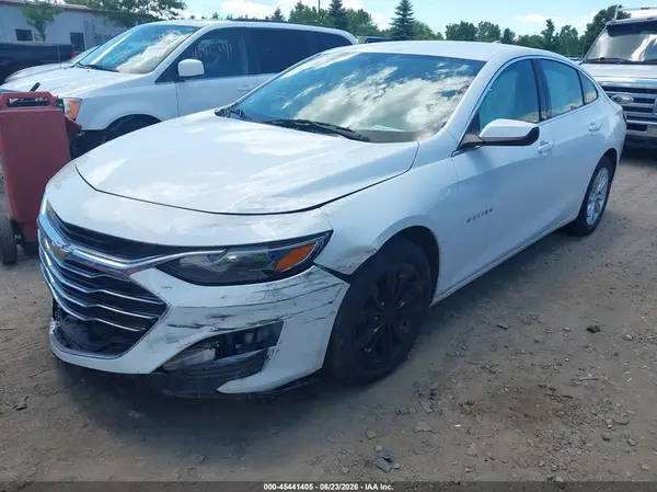 1G1ZD5ST0KF119322 2019 CHEVROLET MALIBU - Image 2