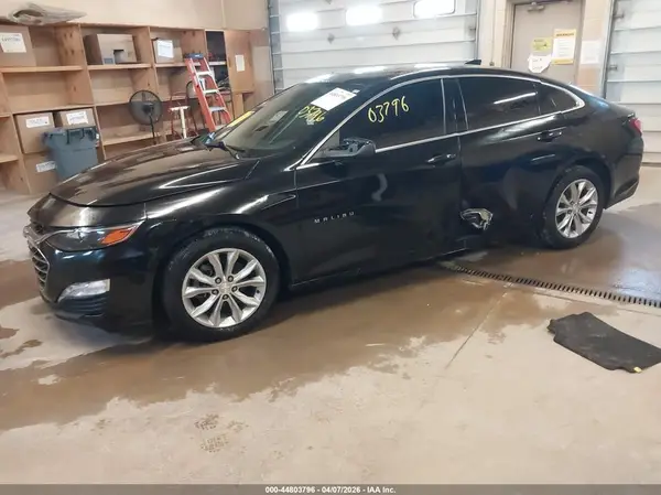 1G1ZD5ST0KF123208 2019 CHEVROLET MALIBU - Image 2