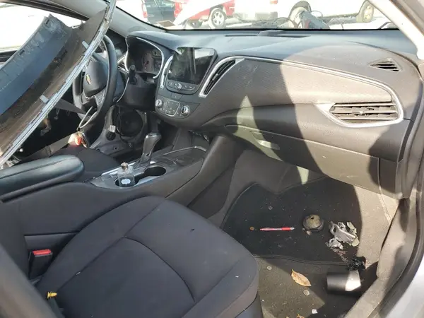 1G1ZD5ST0KF124049 2019 CHEVROLET MALIBU - Image 8