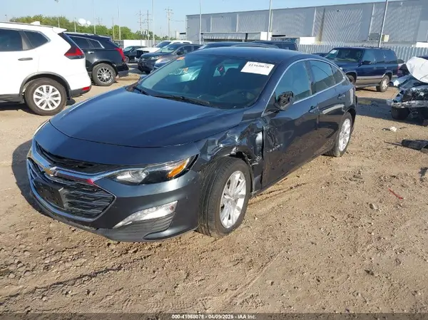 1G1ZD5ST0KF133785 2019 CHEVROLET MALIBU - Image 2