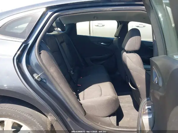 1G1ZD5ST0KF133785 2019 CHEVROLET MALIBU - Image 8