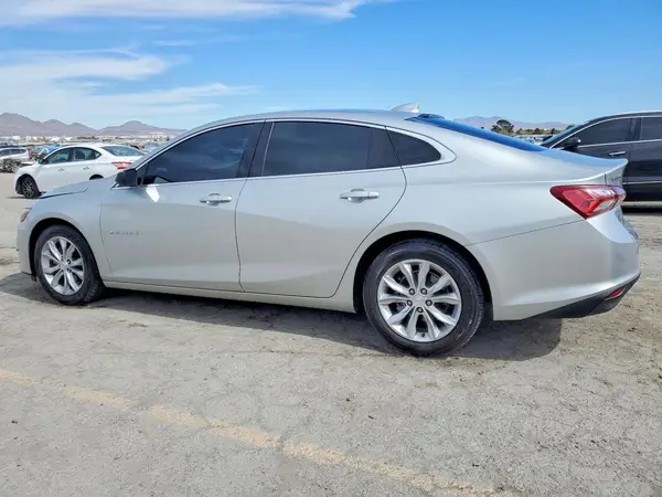 1G1ZD5ST0KF141627 2019 CHEVROLET MALIBU - Image 2