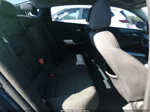 1G1ZD5ST0KF151588 2019 CHEVROLET MALIBU - Image 8