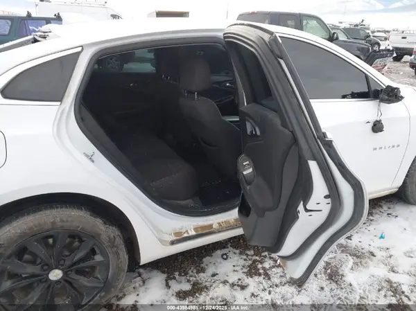 1G1ZD5ST0KF153471 2019 CHEVROLET MALIBU - Image 8